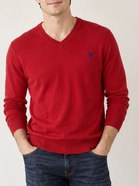 American Eagle Men's V-Neck Sweater in Bold Red/ Y2K Style‎